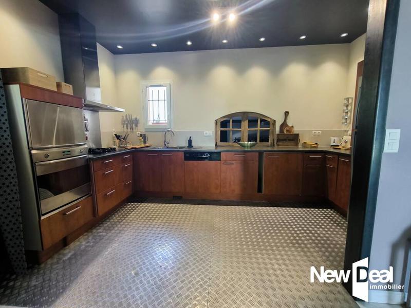 Villa - 171 m² - 6 pièces