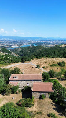 Propriété - 198 m² - 10 pièces