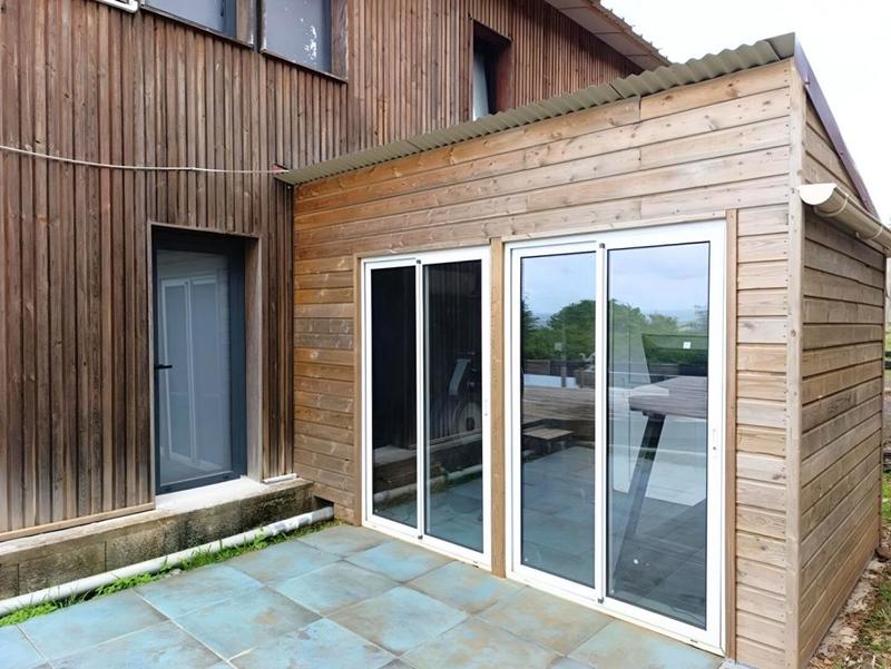 Maison - 276 m² - 10 pièces