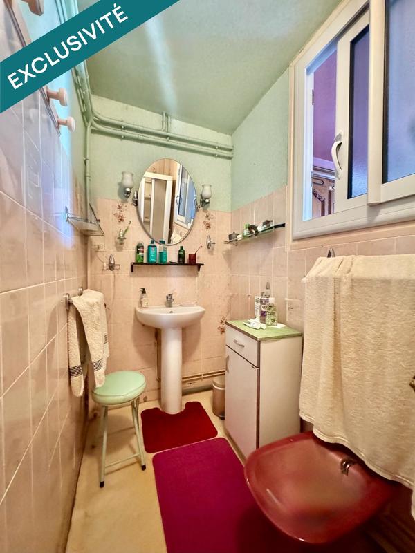 Maison - 235 m² - 9 pièces