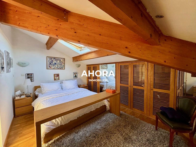 Appartement - 89 m² - 3 pièces