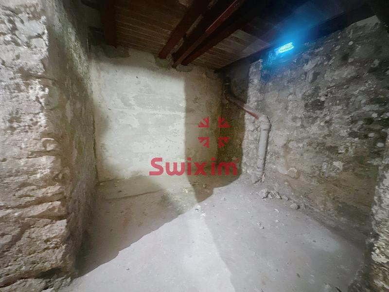 Local commercial - 81 m² - 4 pièces