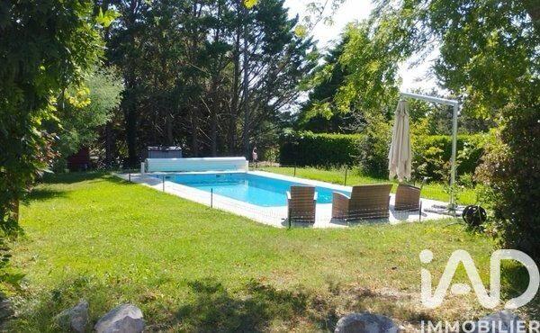 Maison - 140 m² - 6 pièces