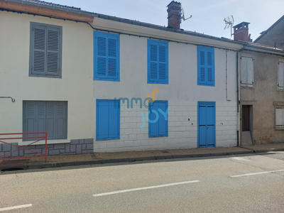 Maison - 148 m² - 8 pièces