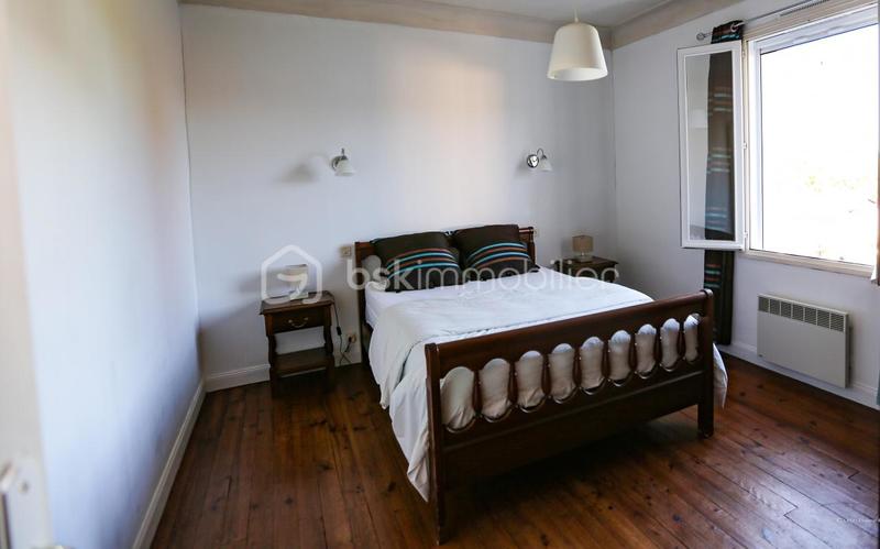 Maison - 181 m² - 6 pièces