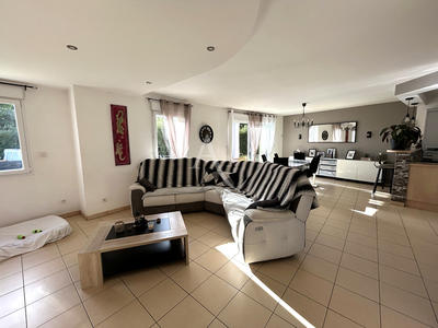 Maison - 138 m² - 5 pièces