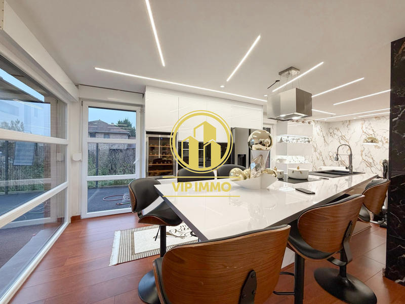 Maison - 183 m² - 5 pièces