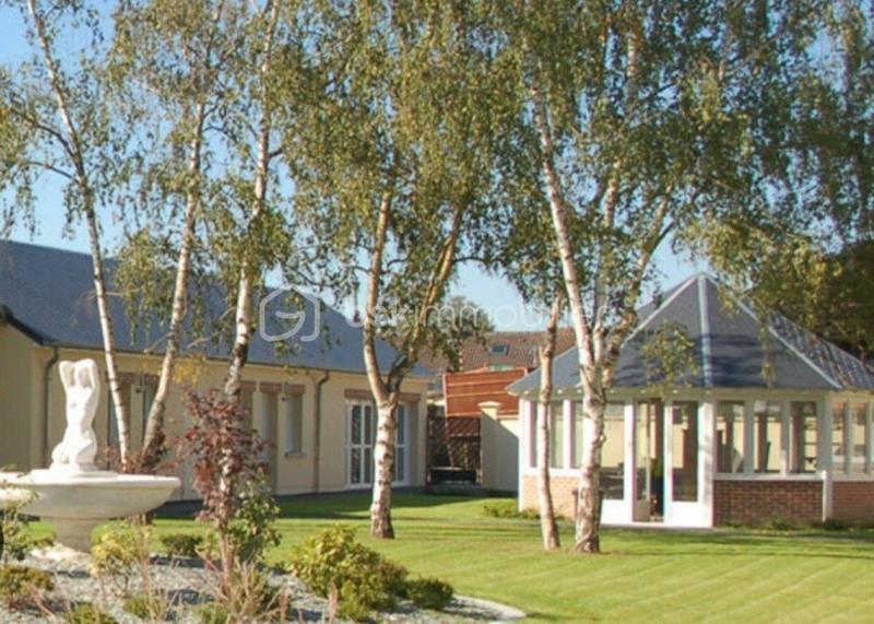 Maison - 689 m² - 30 pièces