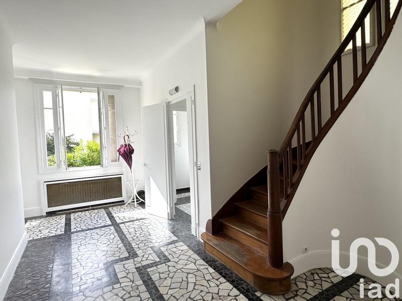 Maison - 186 m² - 8 pièces