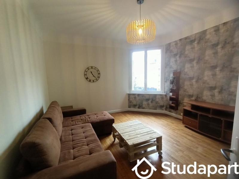 Appartement - 80 m² - 3 pièces