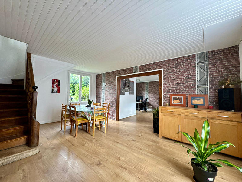 Maison - 226 m² - 8 pièces