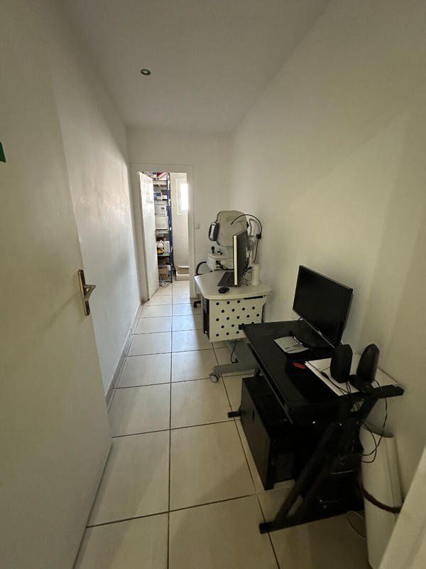 Local d'activités - 62 m²