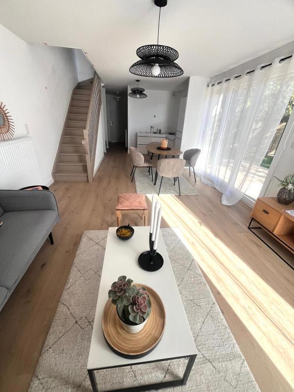 Appartement - 93 m² - 5 pièces