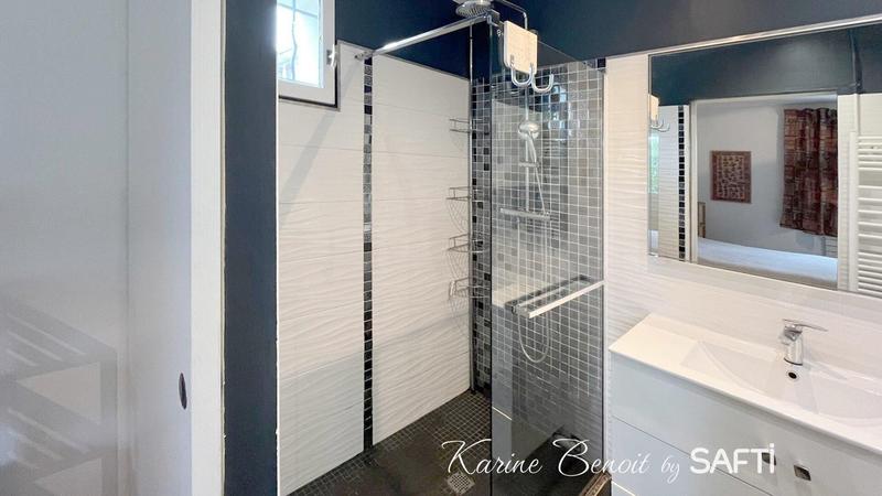 Maison - 99 m² - 5 pièces