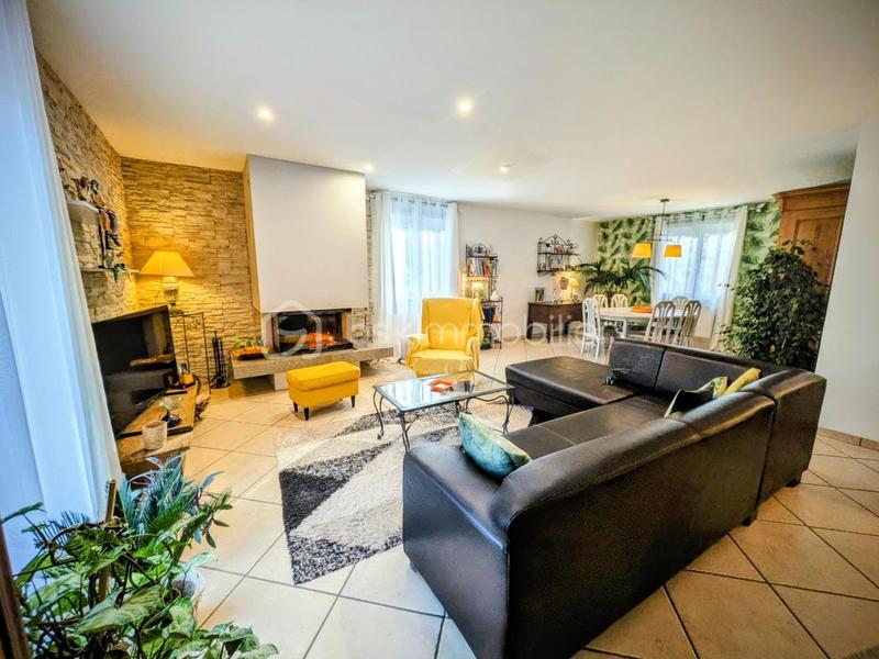 Maison - 120 m² - 8 pièces