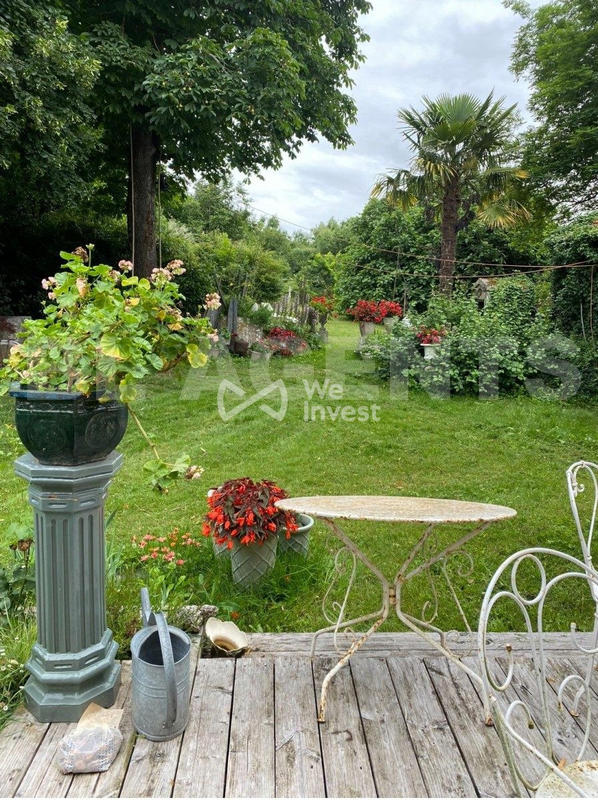 Maison - 220 m² - 6 pièces