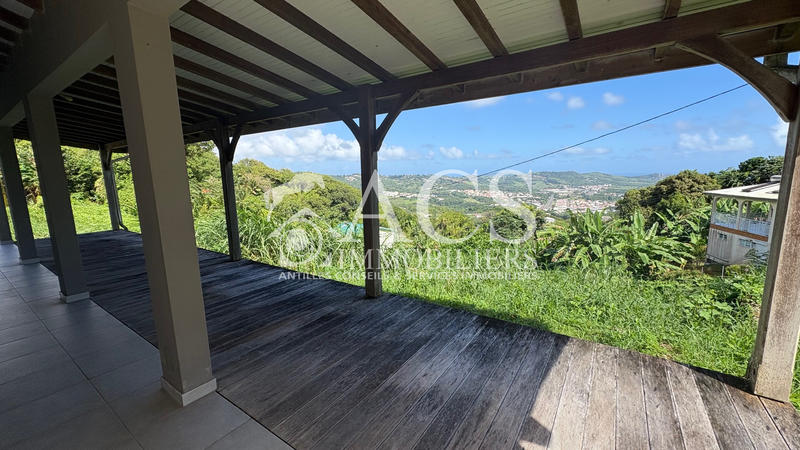 Maison - 103 m² - 4 pièces