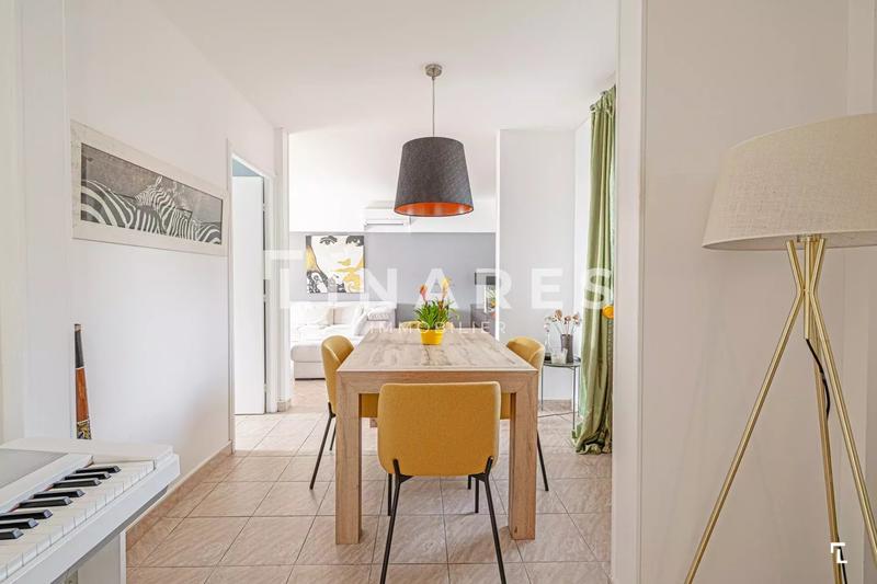 Appartement - 93 m² - 5 pièces