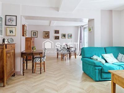 Maison - 144 m² - 8 pièces