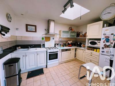 Maison - 85 m² - 5 pièces