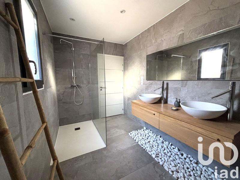 Maison - 158 m² - 5 pièces