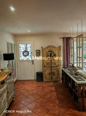 Villa - 164 m² - 8 pièces