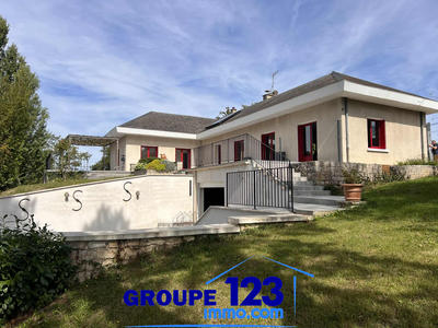 Maison - 160 m² - 6 pièces