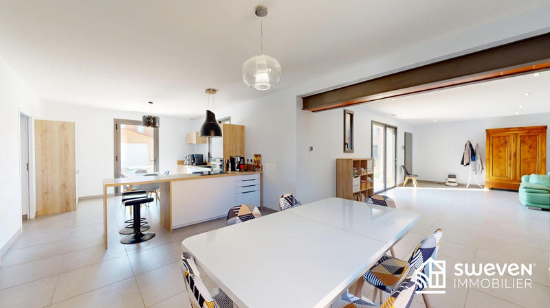 Villa - 255 m² - 7 pièces