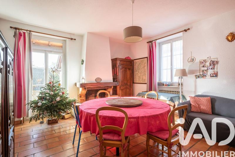 Maison - 275 m² - 8 pièces