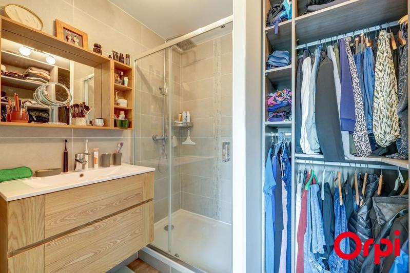 Appartement - 92 m² - 4 pièces