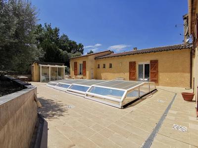 Maison - 140 m² - 7 pièces