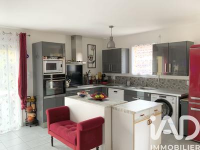 Maison - 96 m² - 4 pièces