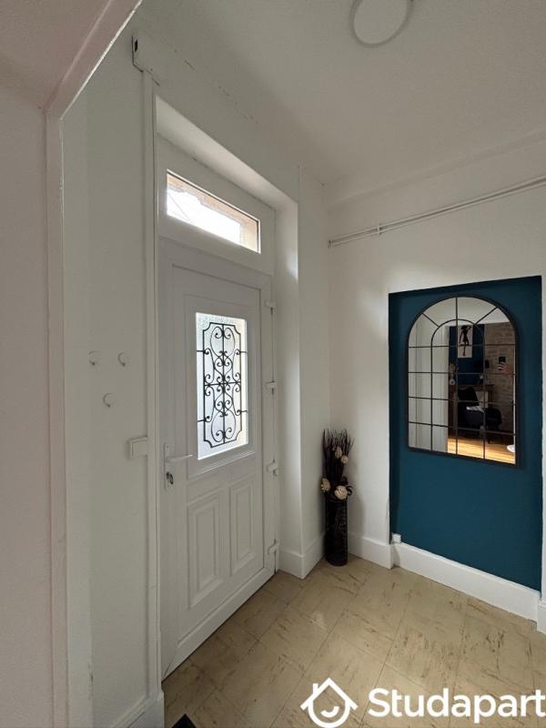 Chambre - 85 m² - 1 pièce