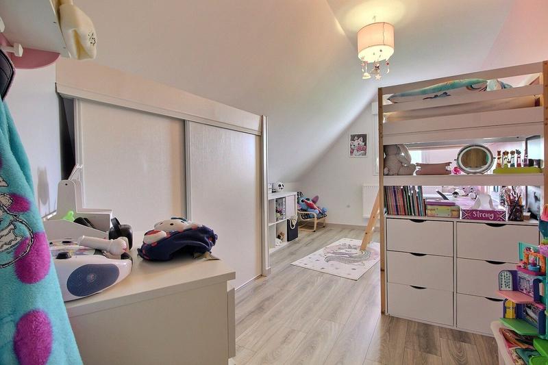 Maison - 106 m² - 6 pièces