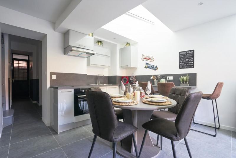 Maison - 88 m² - 6 pièces