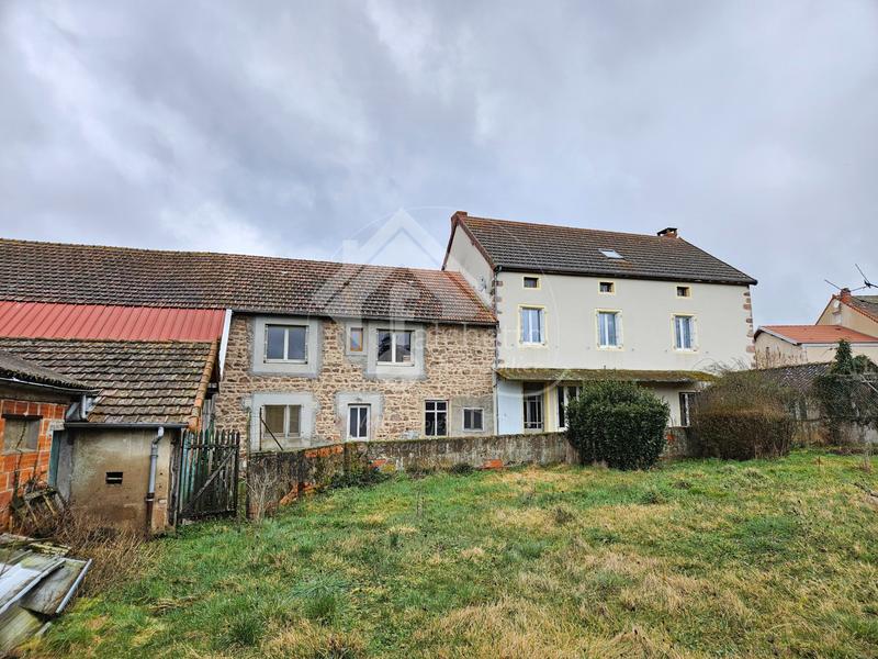 Maison de village - 230 m² - 12 pièces