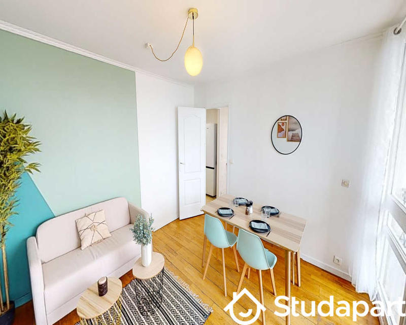 Chambre - 70 m² - 1 pièce