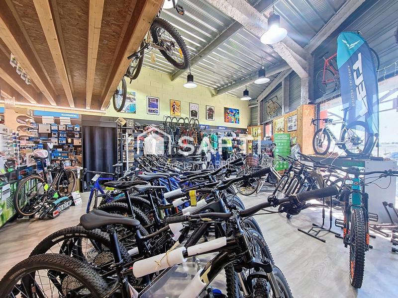 Local commercial - 140 m²