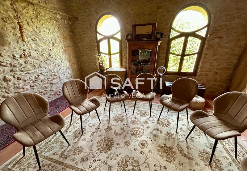 Maison - 308 m² - 12 pièces