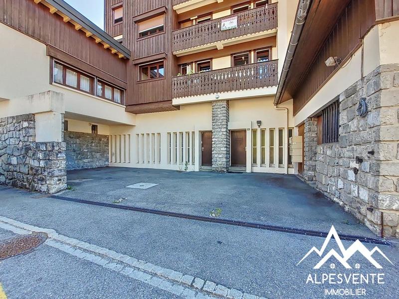 Appartement - 75 m² - 4 pièces