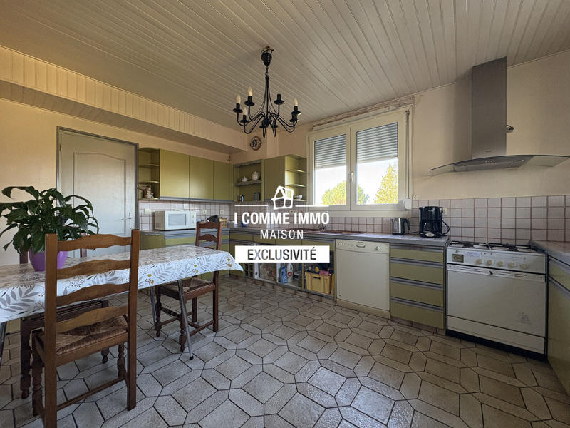 Maison - 81 m² - 5 pièces