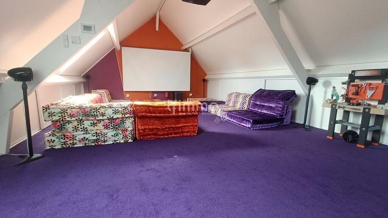 Pavillon - 150 m² - 7 pièces