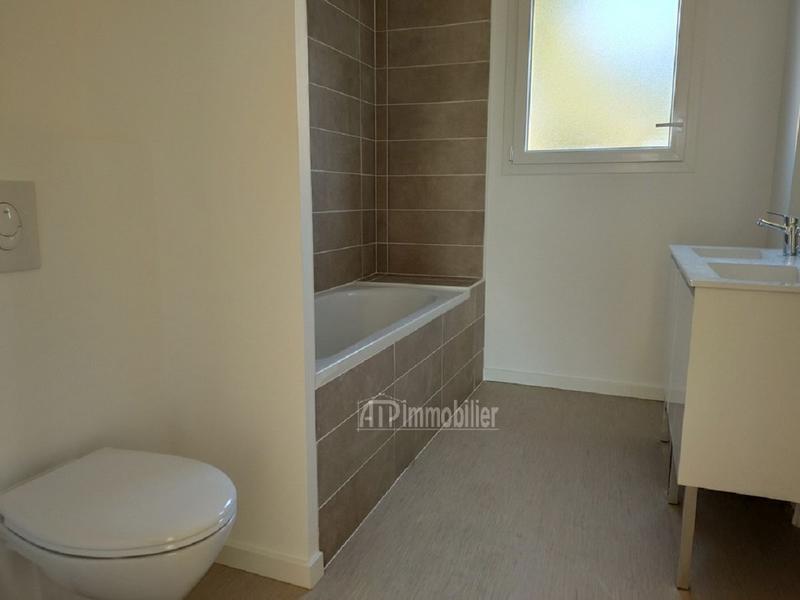 Maison traditionnelle - 80 m² - 4 pièces