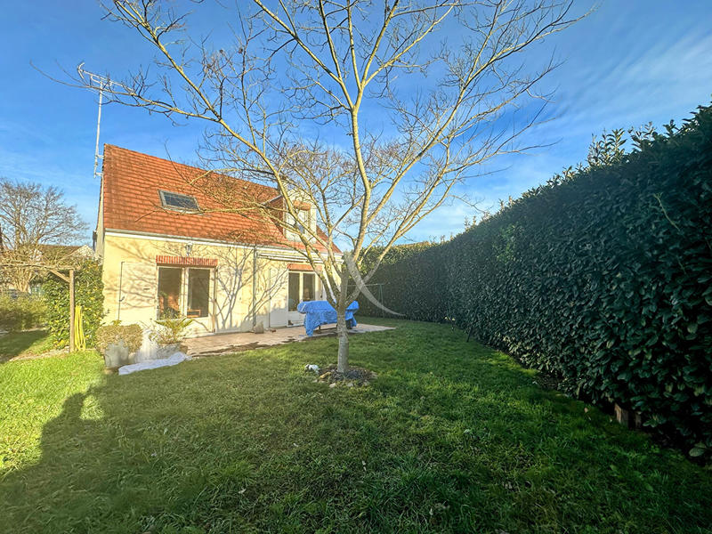 Maison - 111 m² - 4 pièces