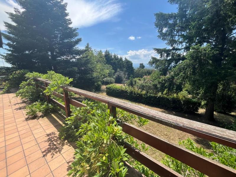 Maison - 107 m² - 6 pièces