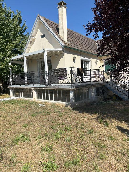 Maison - 120 m² - 5 pièces