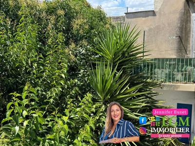 Immeuble - 270 m² - 9 pièces