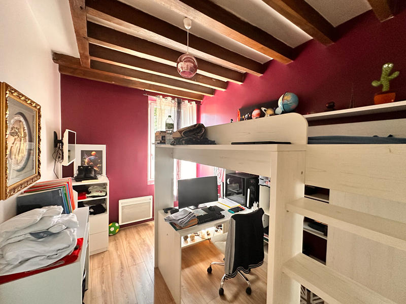 Maison - 220 m² - 6 pièces