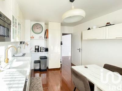 Appartement - 90 m² - 4 pièces