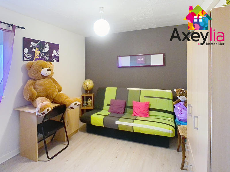 Maison - 220 m² - 10 pièces